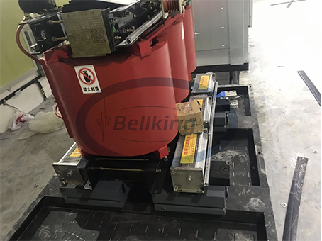 Situ d'installazione di l'isolatore di vibrazione di trasformatore in Shanghai di u fabricatore di isolatore di vibrazione Bellking (1)